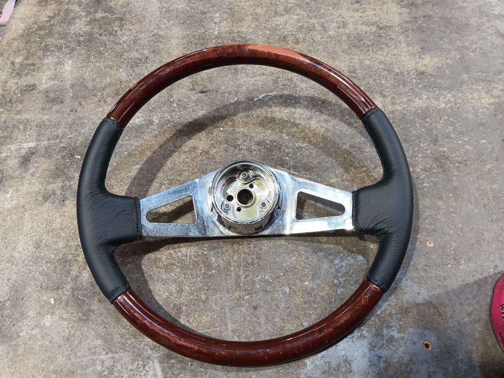 Leather hand grips on truck steering wheel