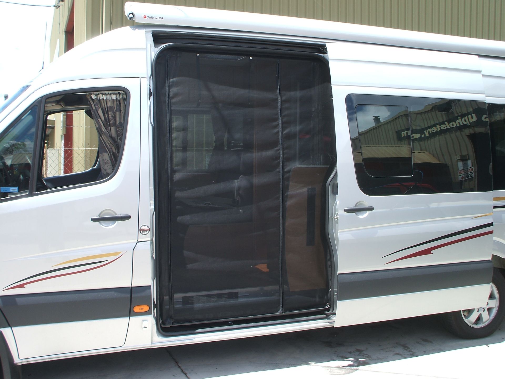 Motorhome sliding door flyscreen