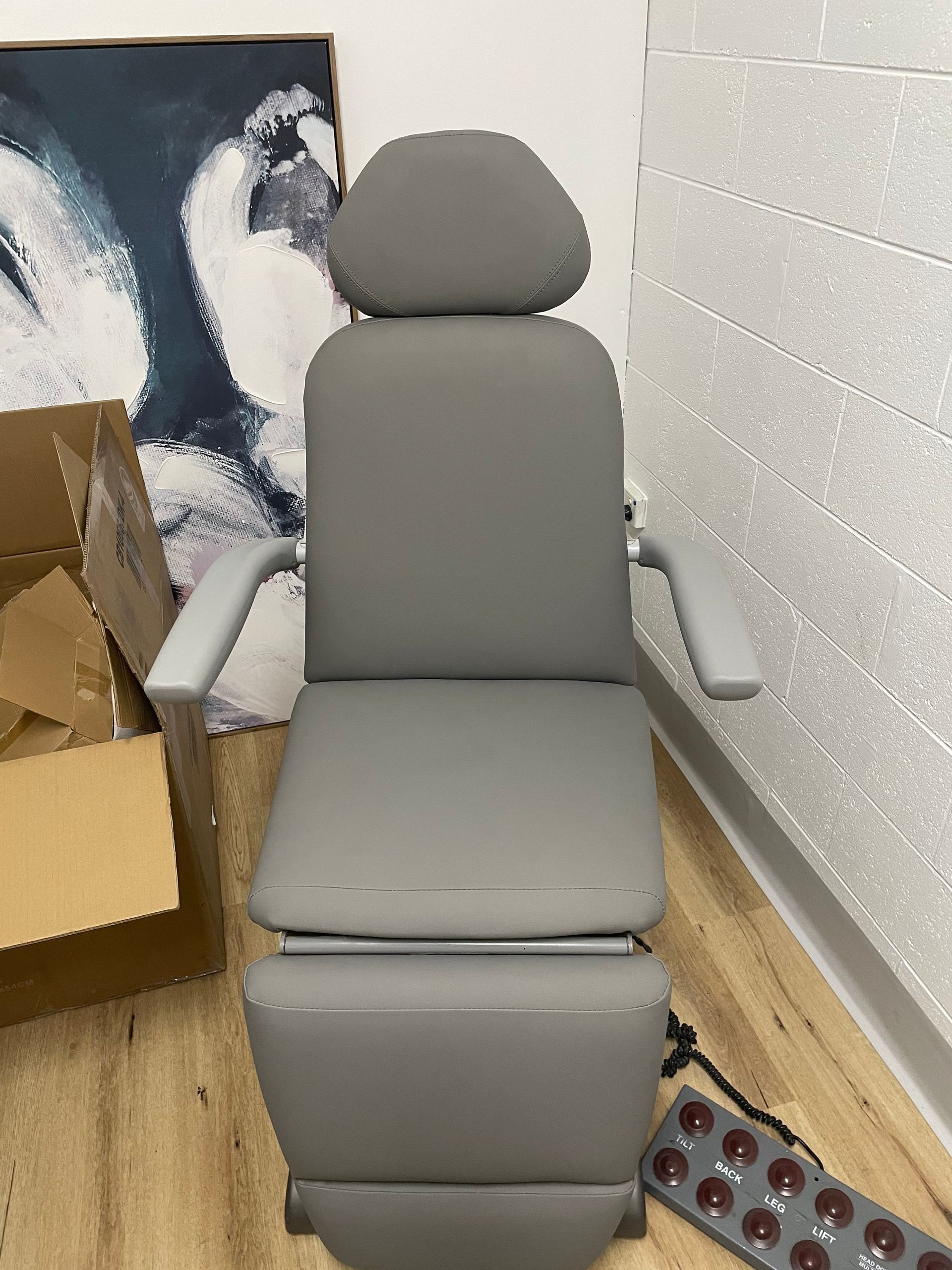 Refurbished dental chair