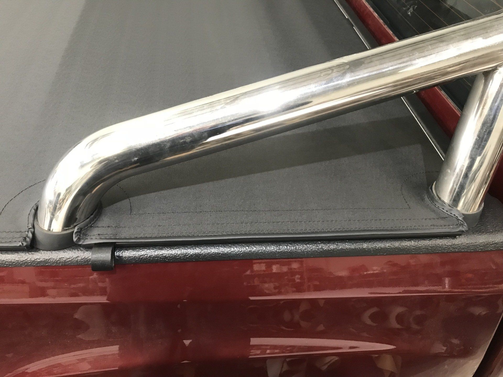 Saic LDV T60 Slikfit clipless tonneau with sports bars 1
