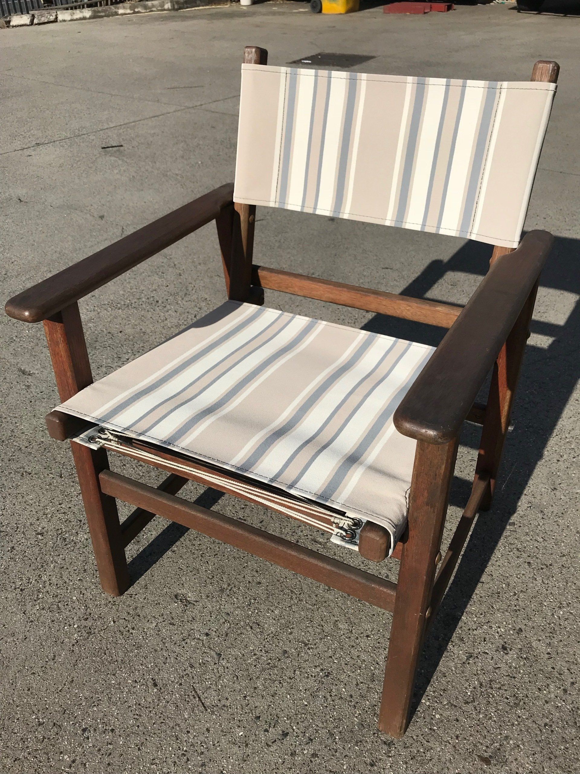 Striped canvas director's chair