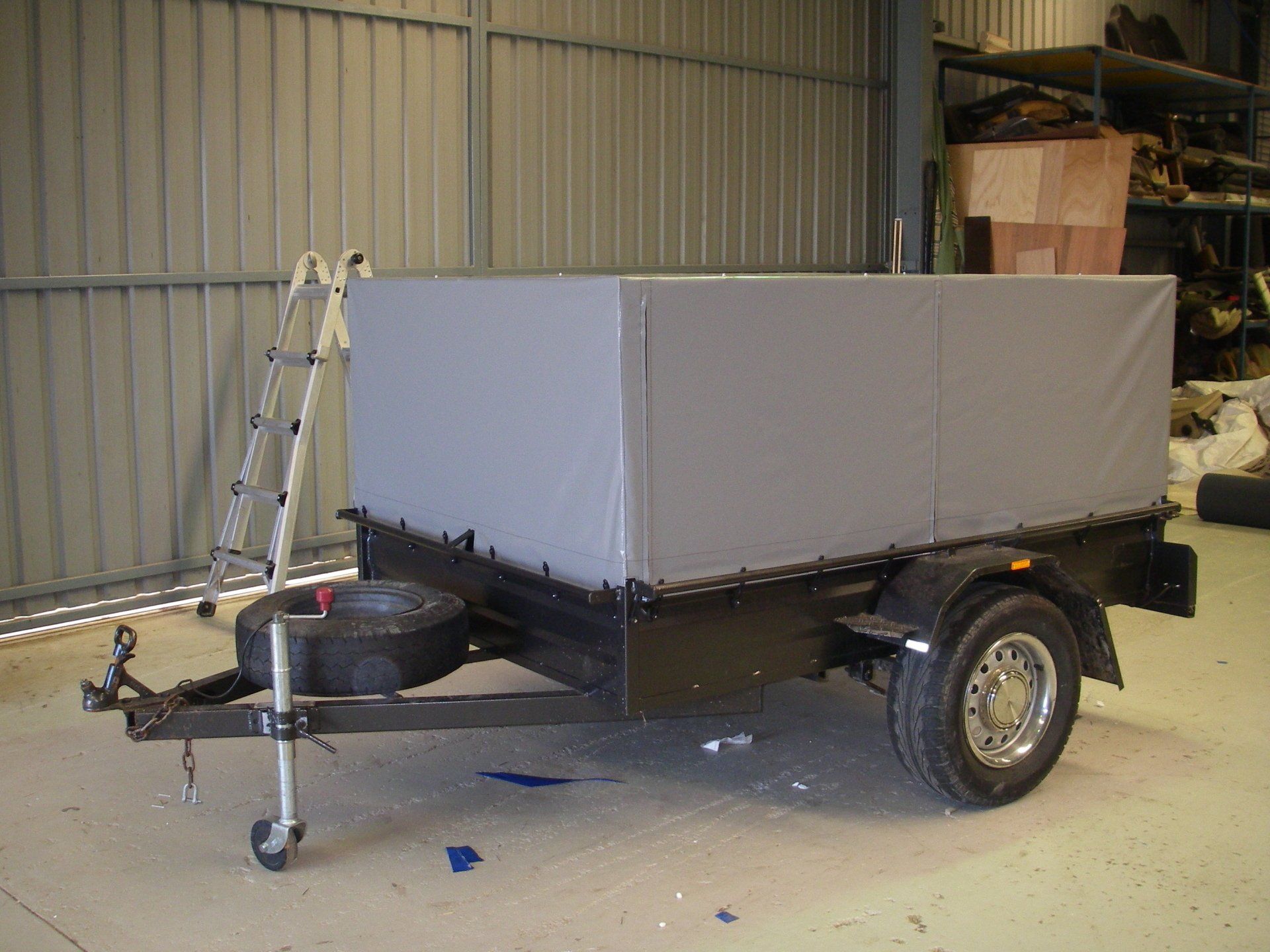 Trailer 5x7 PVC canopy