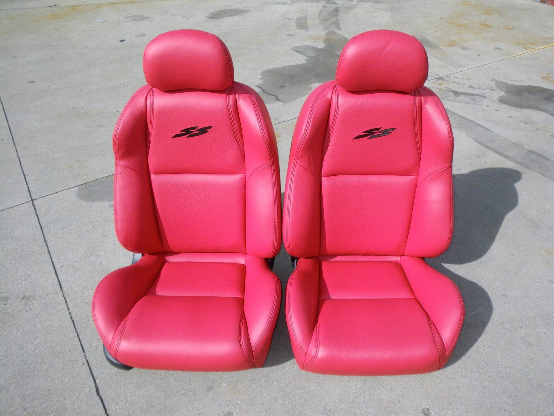 VX SS Commodore Red Leather Seats