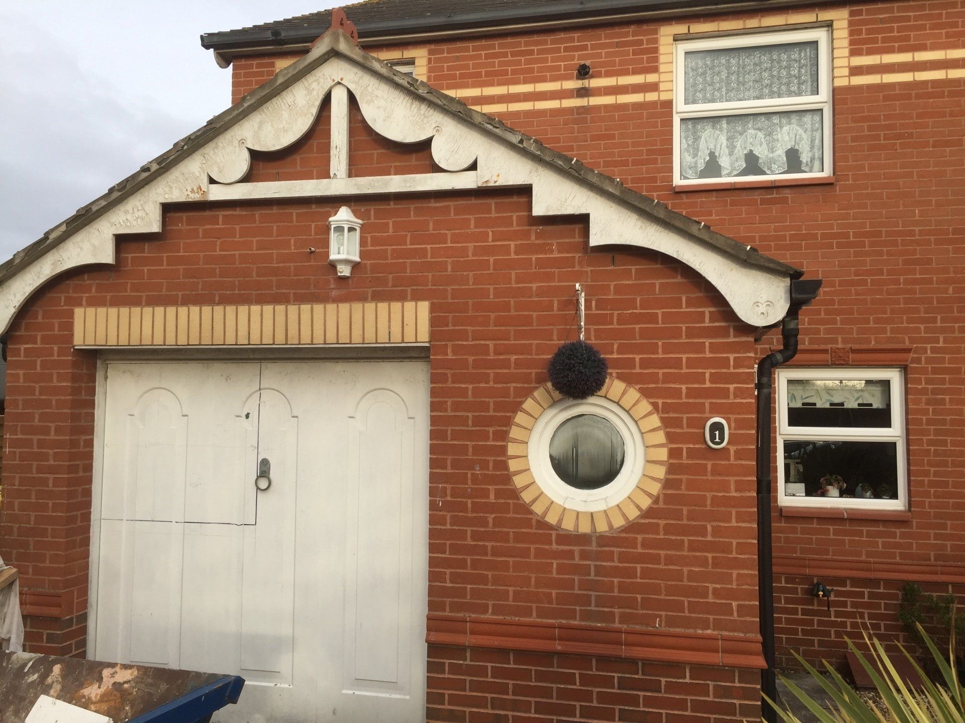garage before renovation work