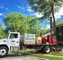 water well drilling rig operated by Dallas Drilling
