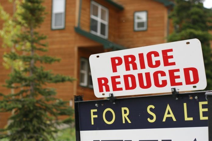 When Housing Prices Will Drop: Experts Weigh In