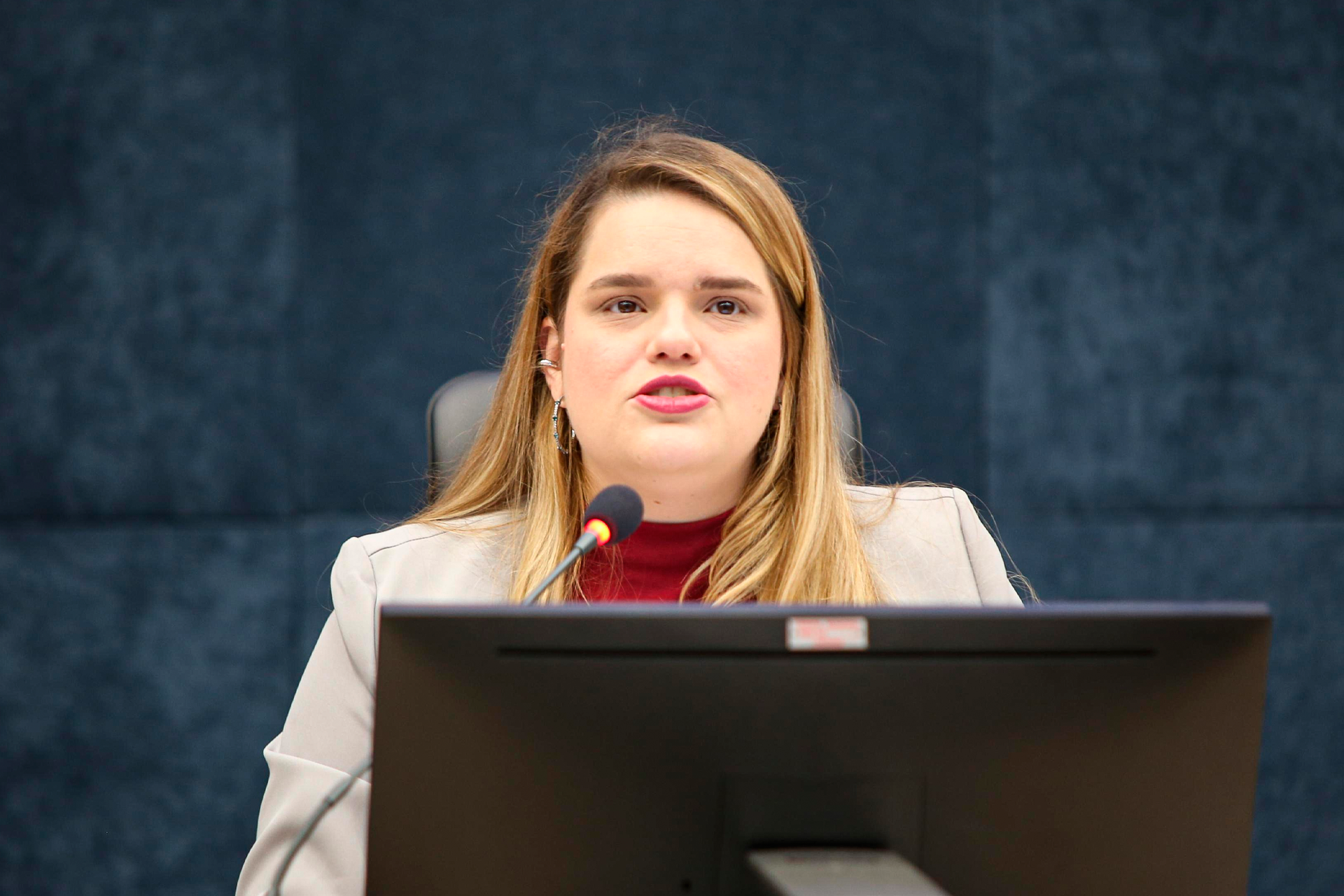 vereadora paula vicente