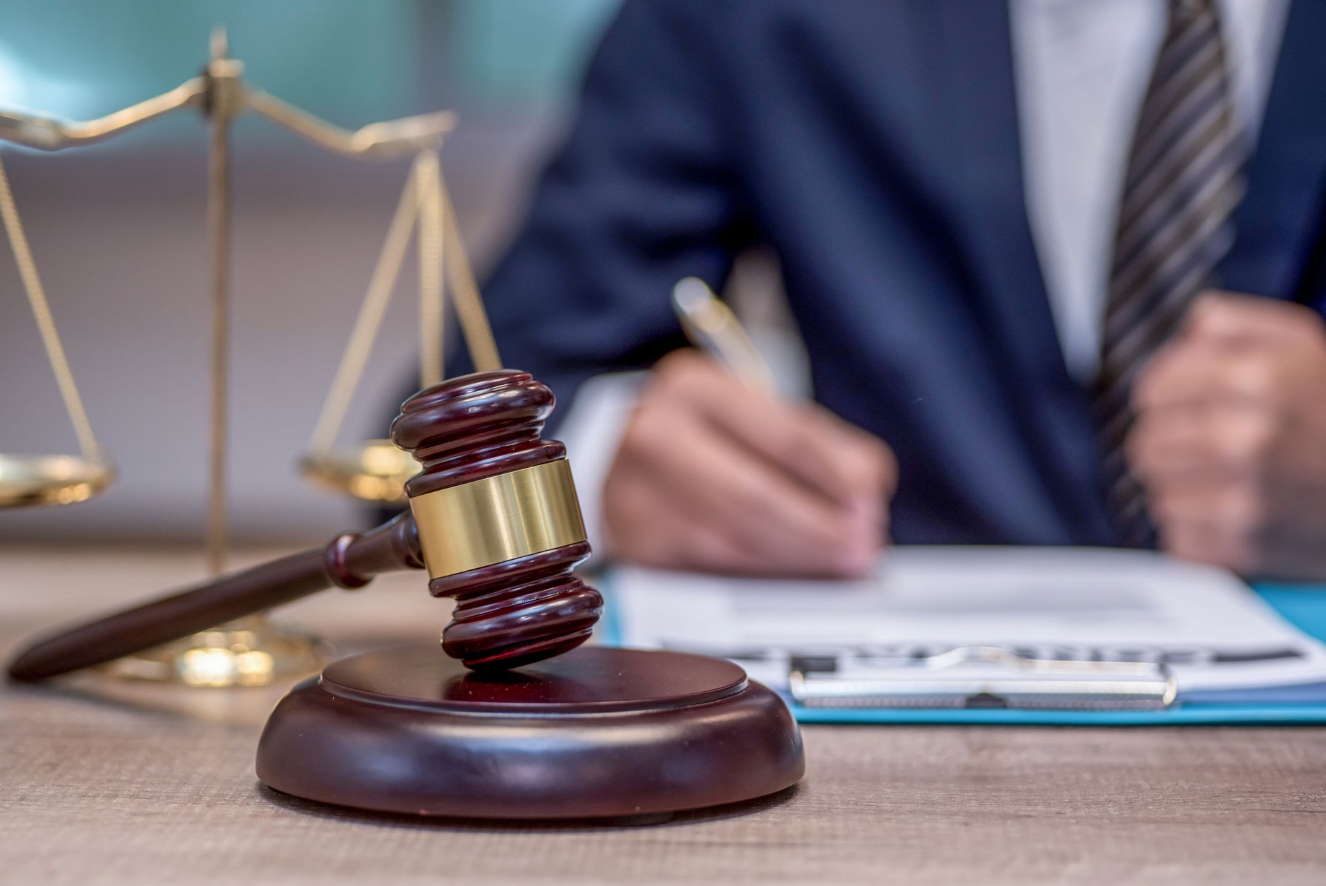 Judge's gavel resting on a wooden surface, representing Estate Administration Lawyer expertise.