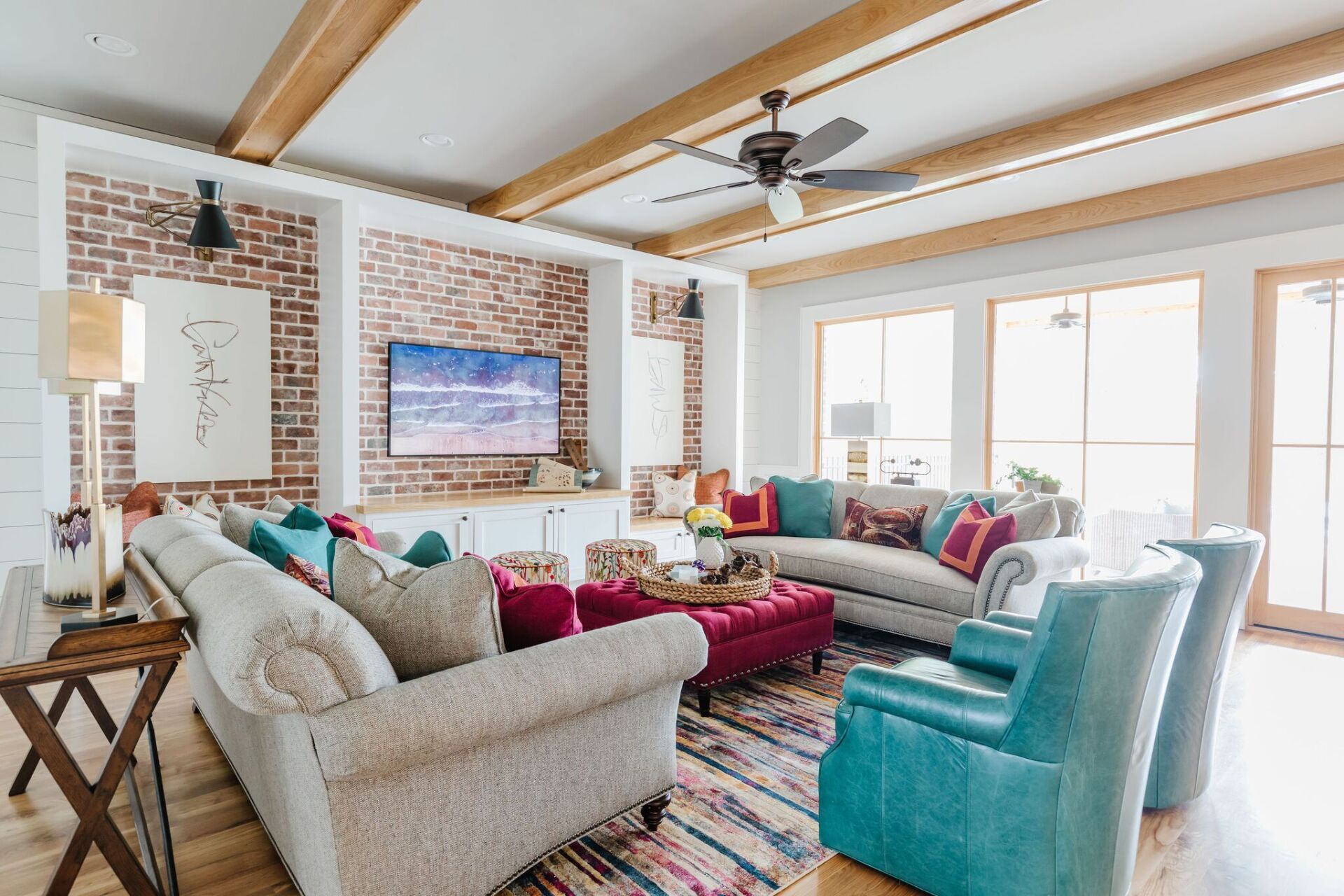 A living room filled with furniture and a flat screen tv.