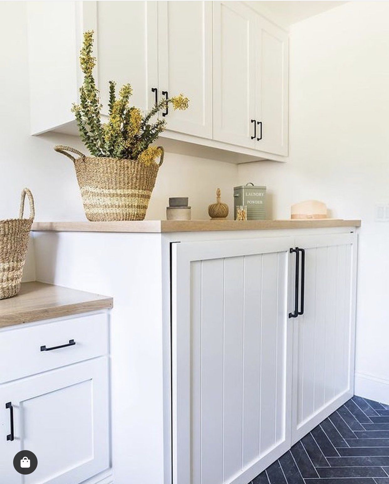 Image of laundry room designed by Luxcorp