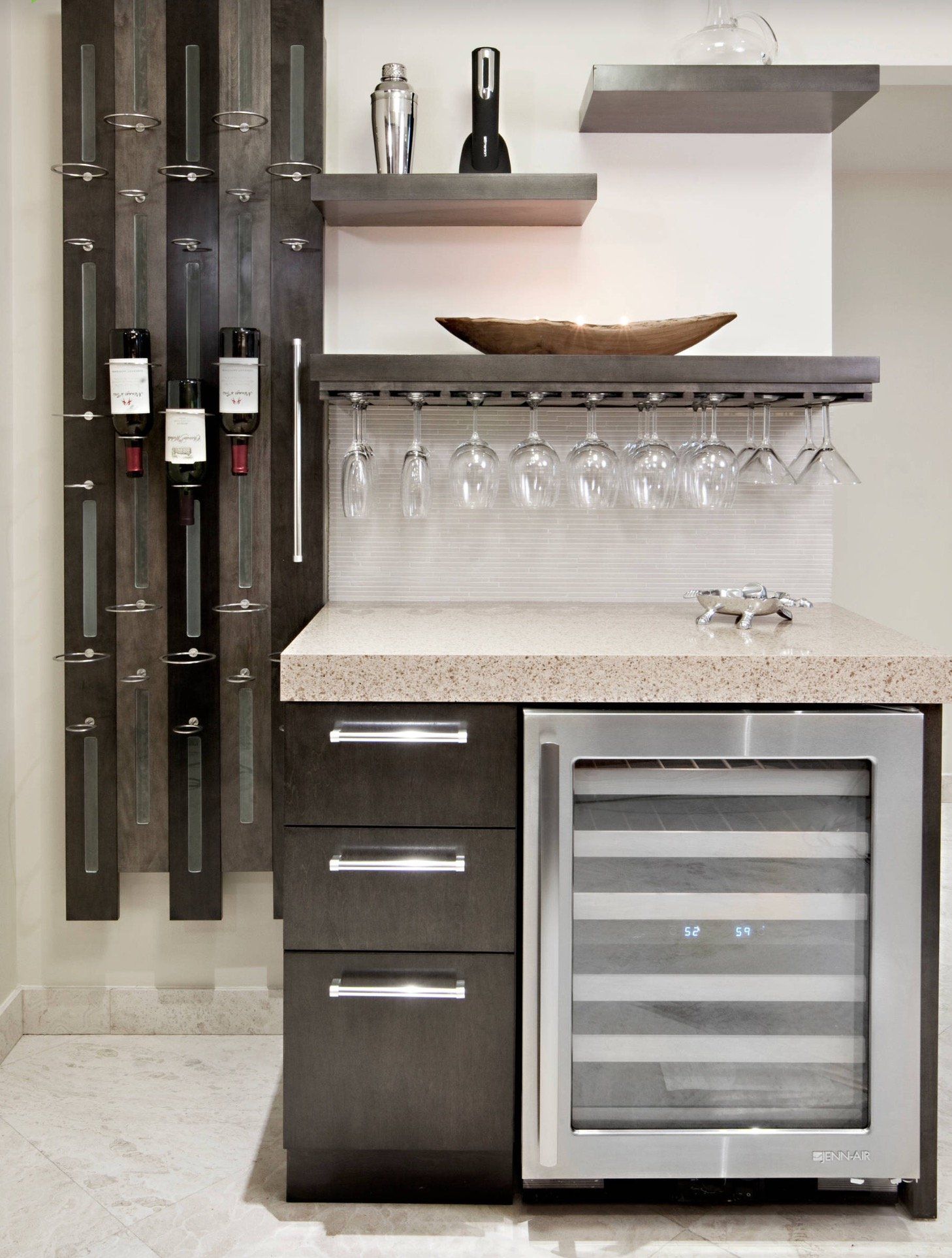 Image of wine bar designed by Luxcorp