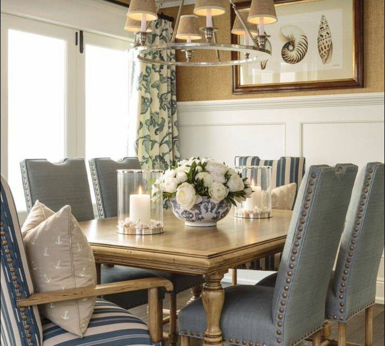 Image of dining rooms designed by Luxcorp
