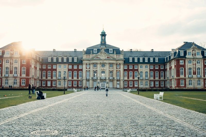 Umzug nach Münster – bewährte Tipps fürs Planen und Ankommen gibt es in diesem Artikel.