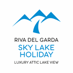 ATTICO SKY LAKE HOLIDAY VACANZA APPARTAMENTO LUXURY logo
