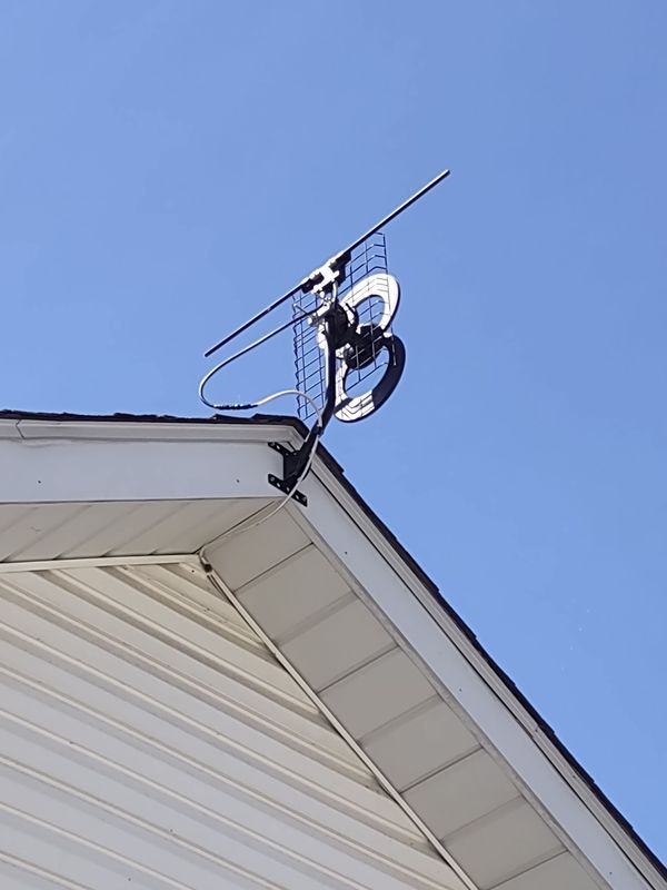 Home Antenna on roof of house Installed by Terra Comp Technology LTD