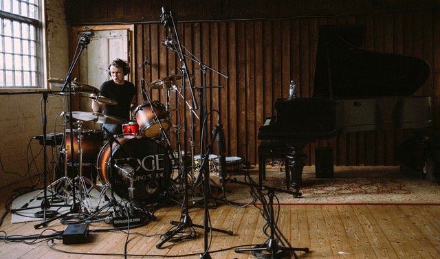 Edge Recording Studio, Cheshire, Manchester, England, Music Studio, Mixing, Mastering, band, guitars, fender, gibson, ssl, aws924, control room, Best Recording studio in UK,