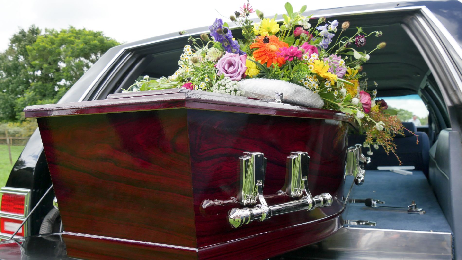 trasporto cofano funebre