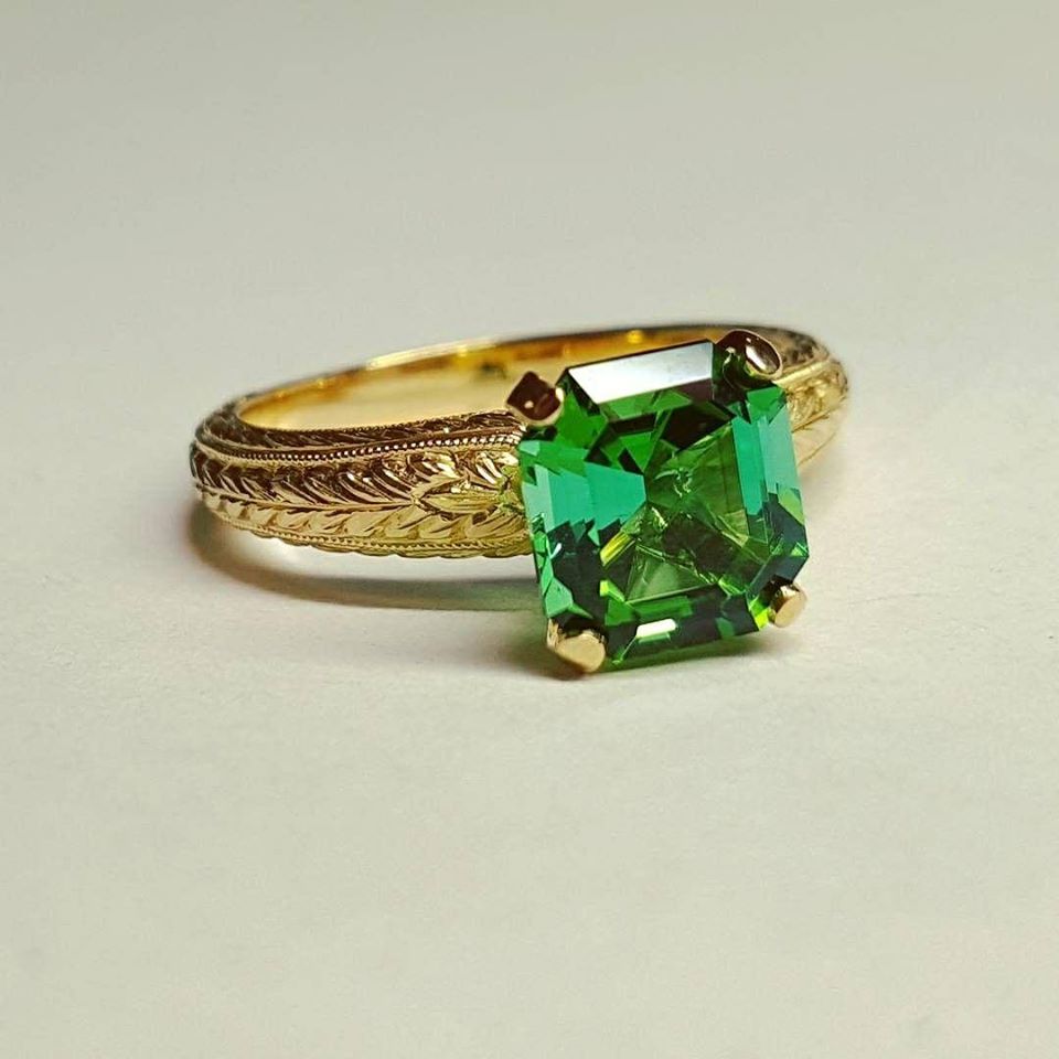 18k Yellow Gold Ring with Green Tourmaline — Champaign, IL — Robert's: The Fine Art of Jewelry