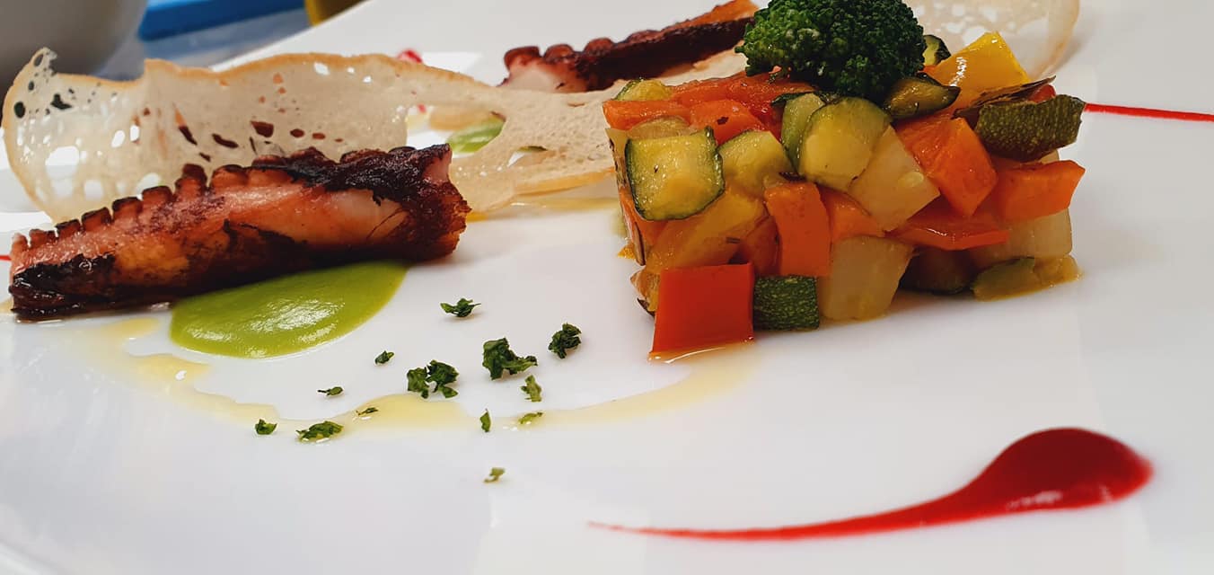 secondo di pesce con ortaggi