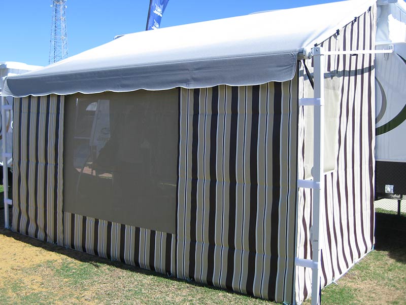 Roll out awning wall in beige stripes