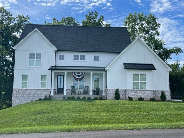 Custom White House — Pewee Valley, KY — Tracee Dore Builders