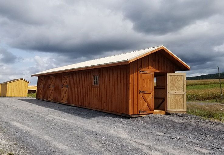 CUSTOM SHEDROW BARNS