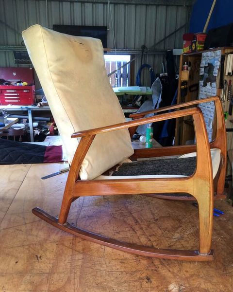 Don Rex T.V. Chair (Before) — Before and After Project in Gordonvale, QLD
