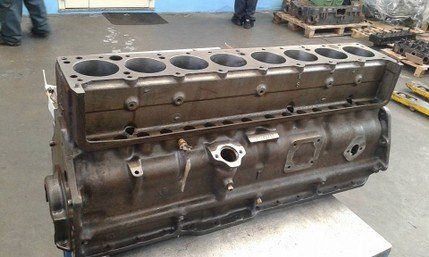 componente in metallo per rettifica di motori