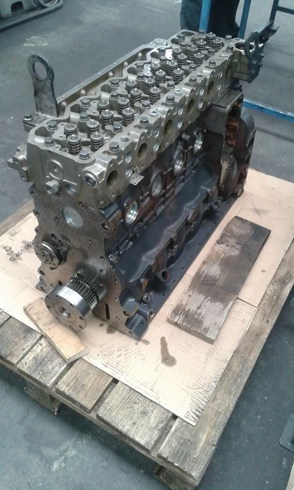 elementi in alluminio di un motore