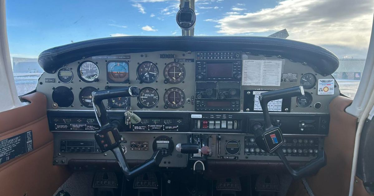 Understanding the Different Types of Aviation Radios