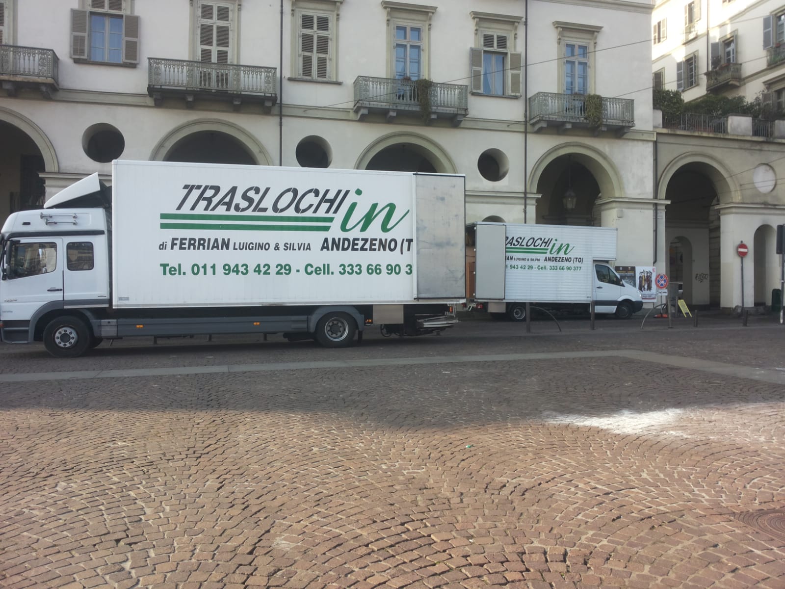 Automezzi moderni per traslochi di uffici