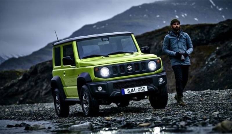 Jimny su strada