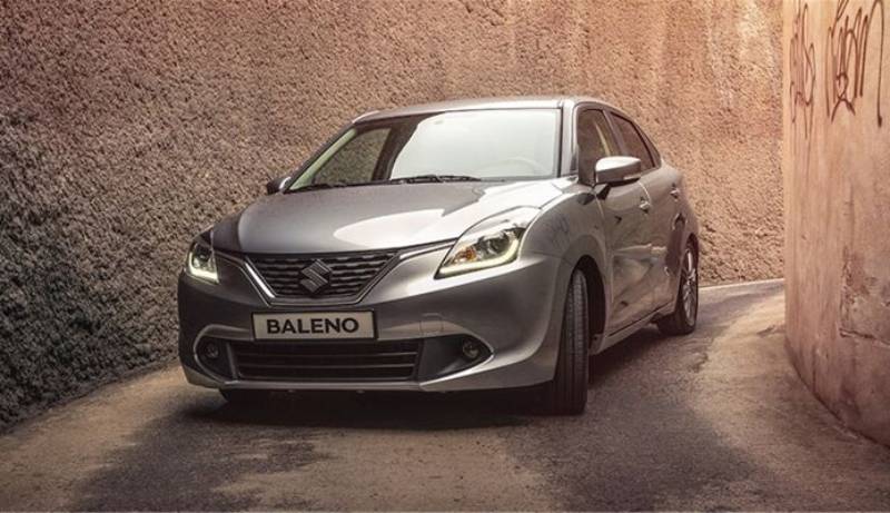 Suzuki Baleno grigia