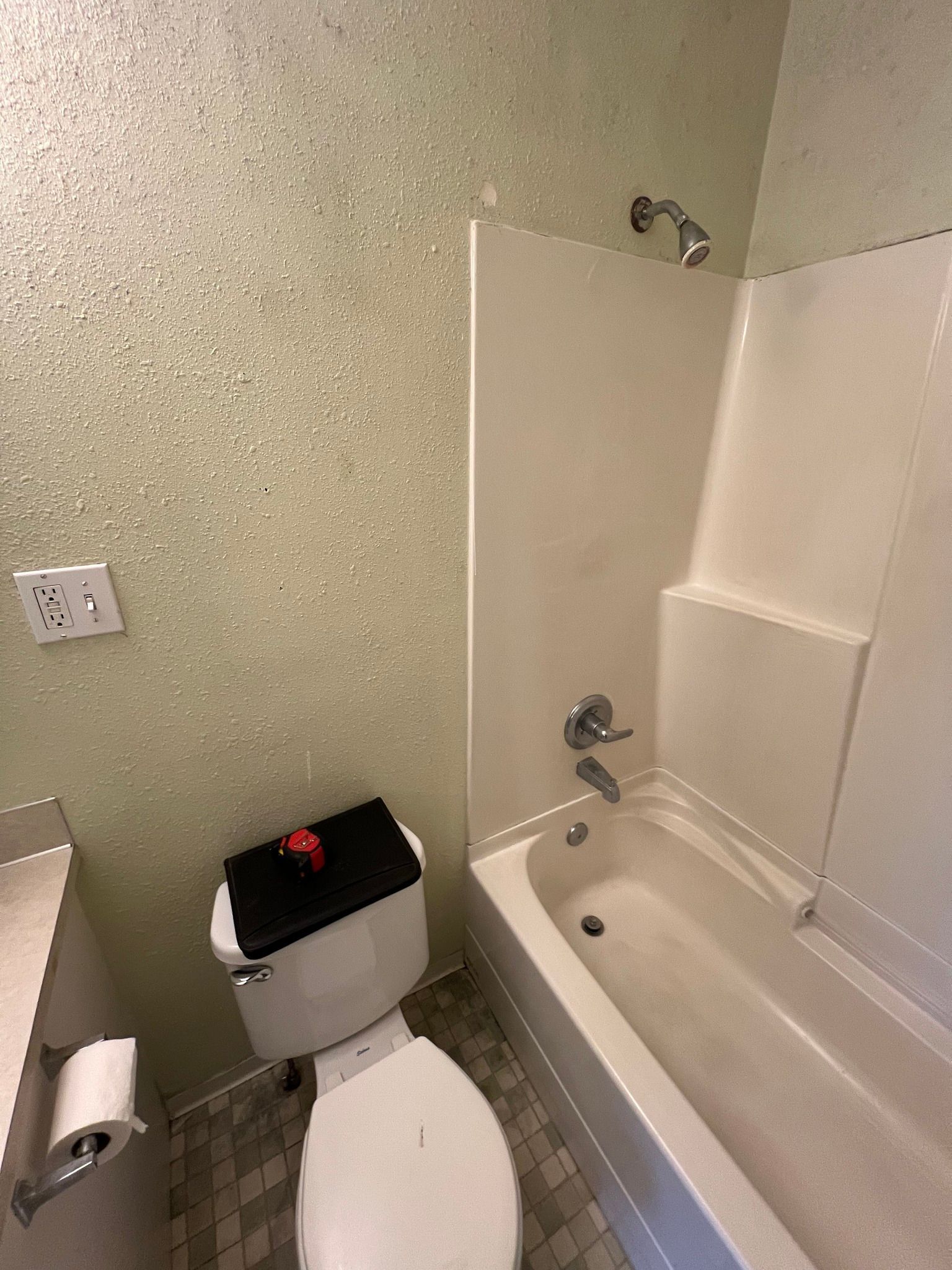 Before image of bathroom