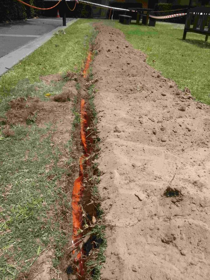 A Dirt Path Going Through A Lush Green Field — State Connect In Bangalow, NSW