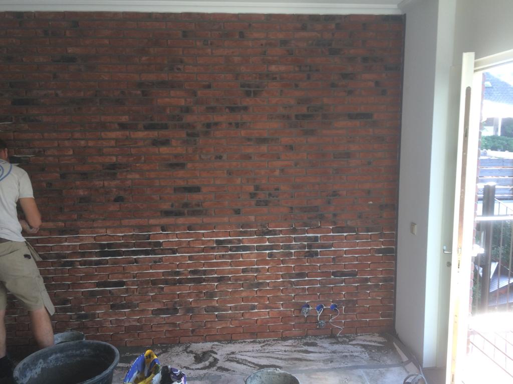 Steenstrips in woonkamer 1