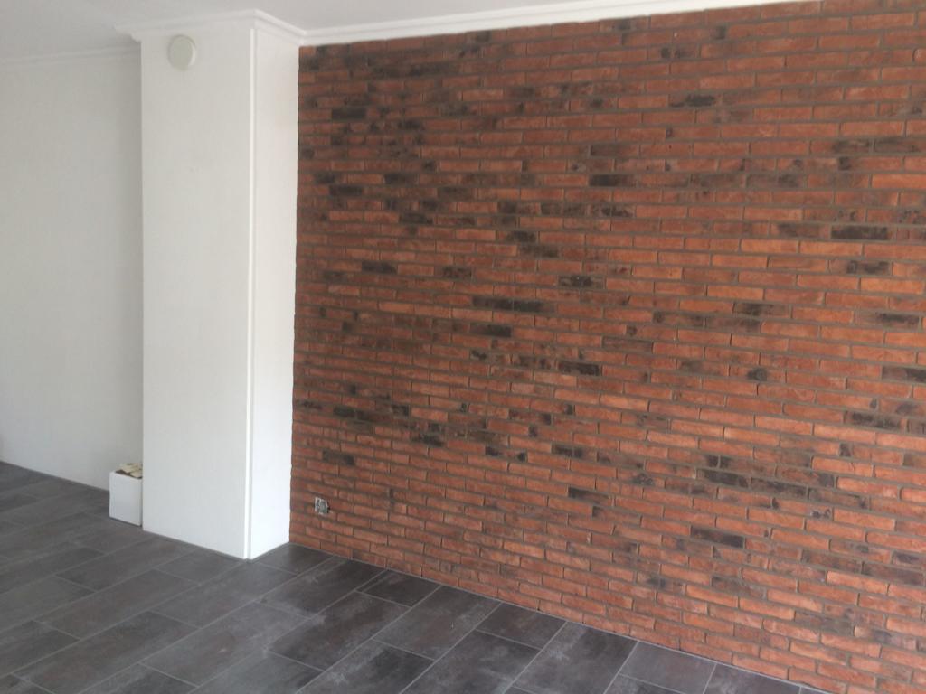 Steenstrips in woonkamer 3