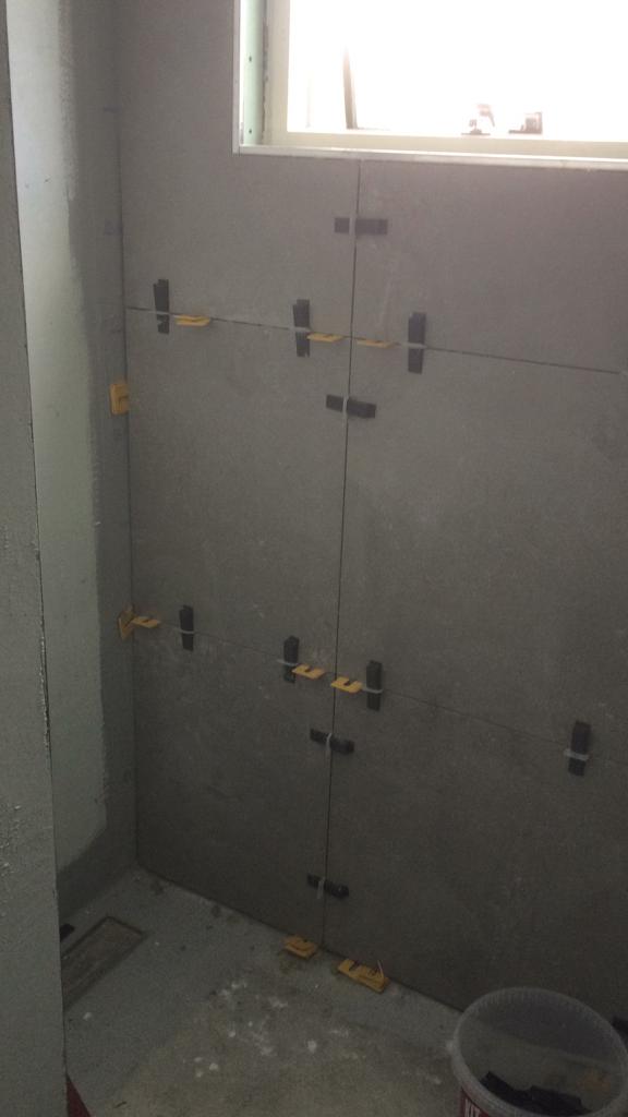 Tegelwerk badkamer 1