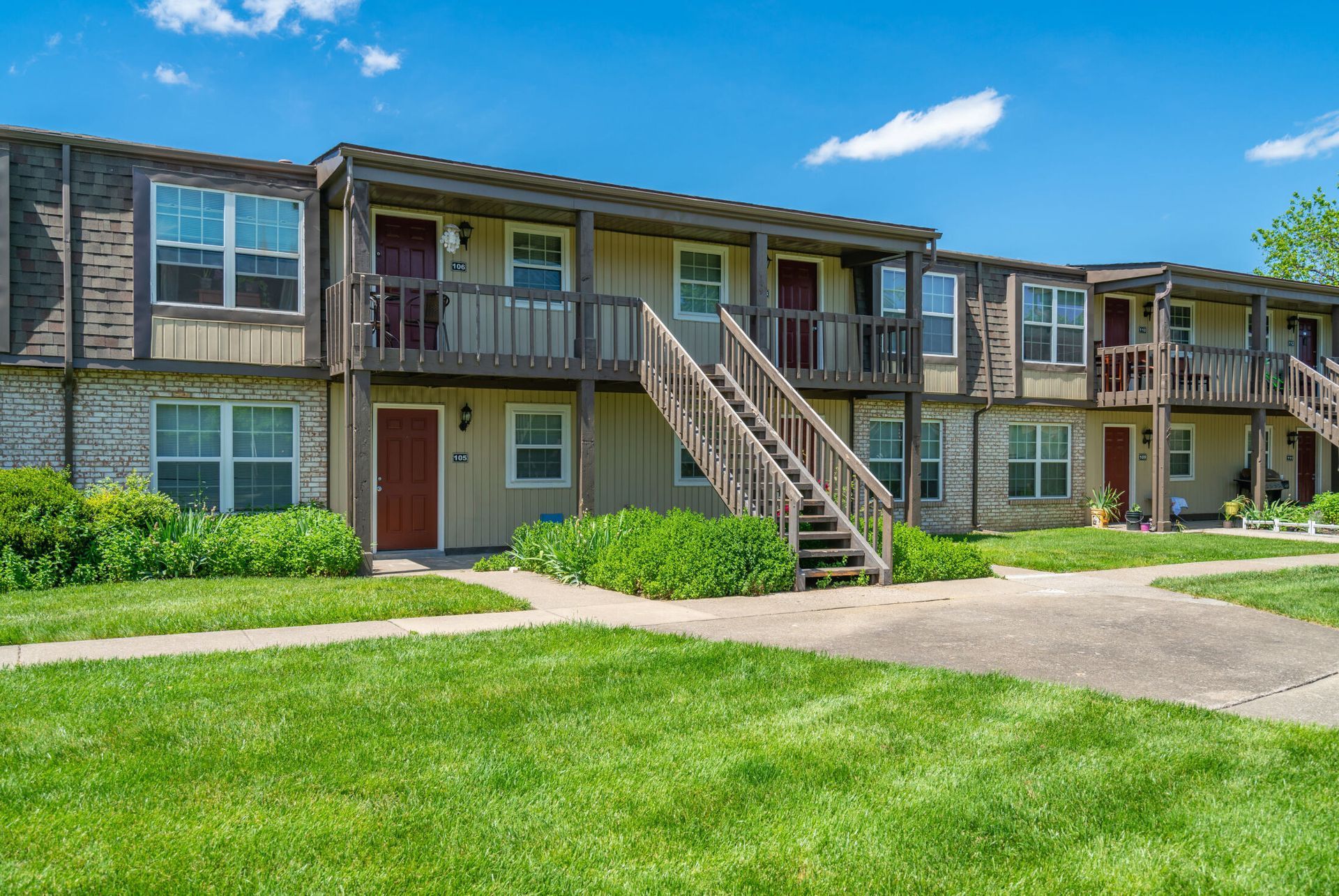 Courtyard Apartments