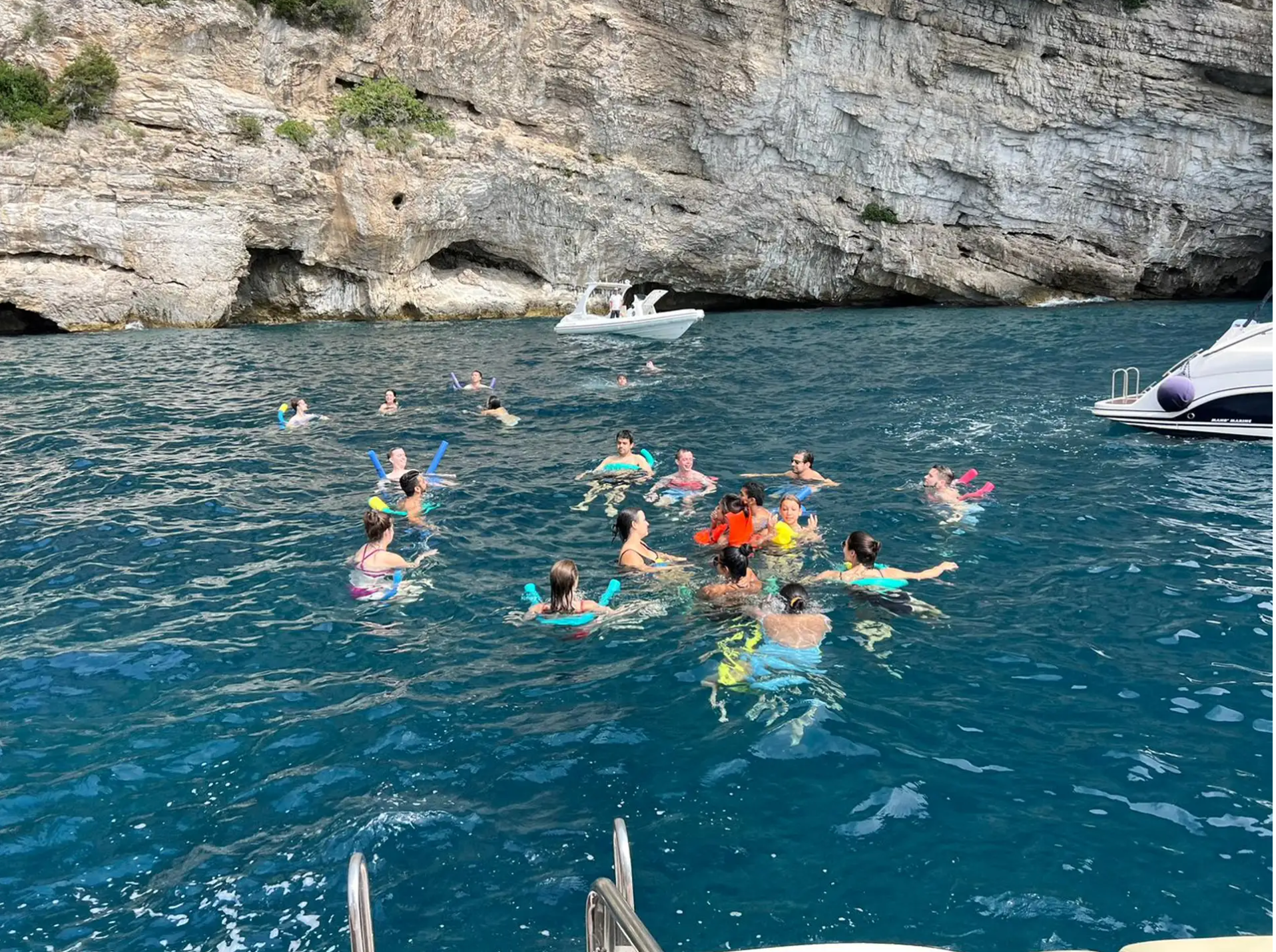 Boat tours to Amalfi, Capri, Positano & Sorrento - Sorriso boat tours