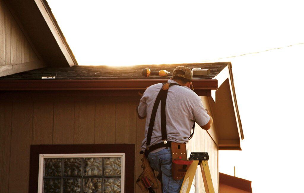 seamless gutter installation