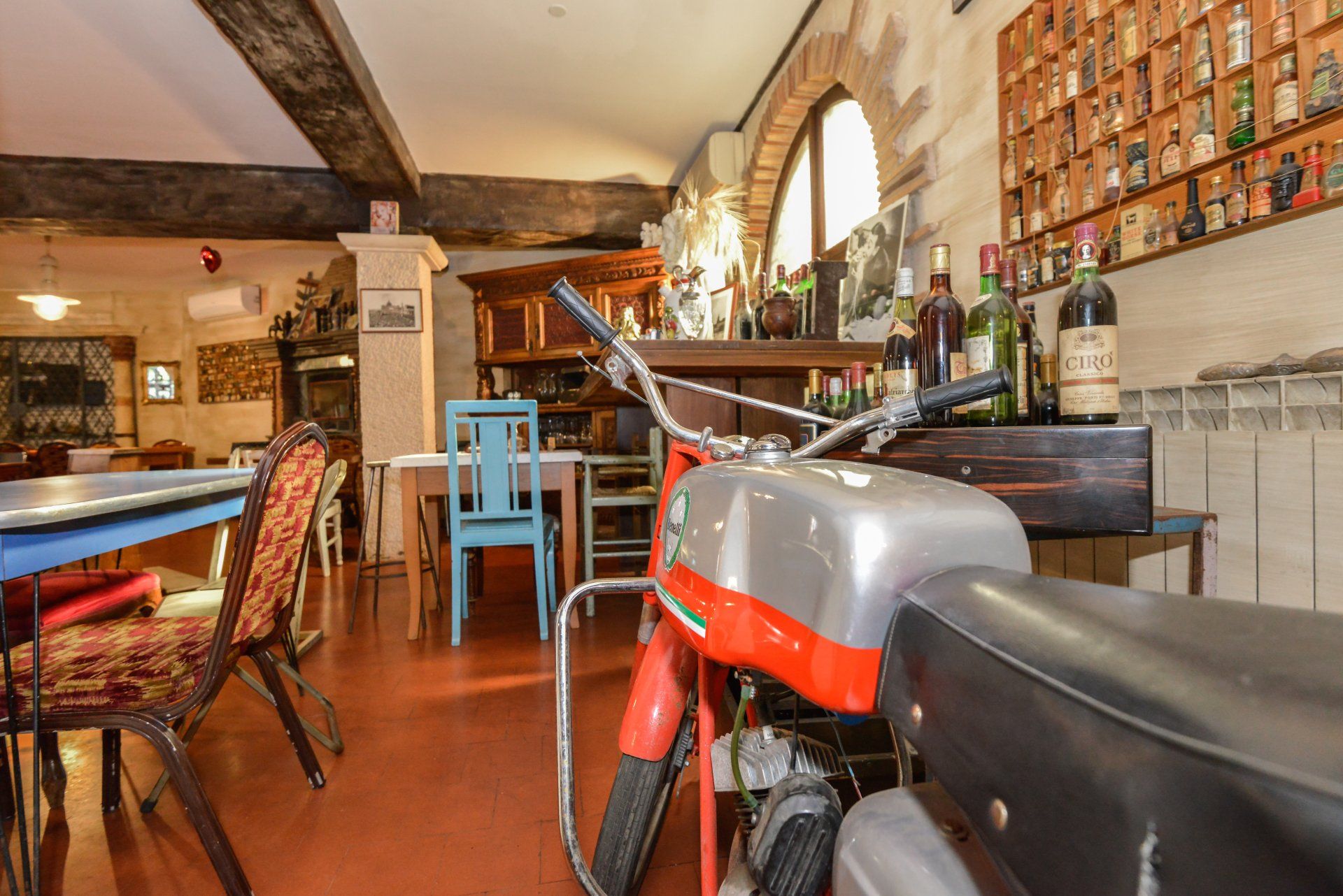 interni ristorante qui e ora