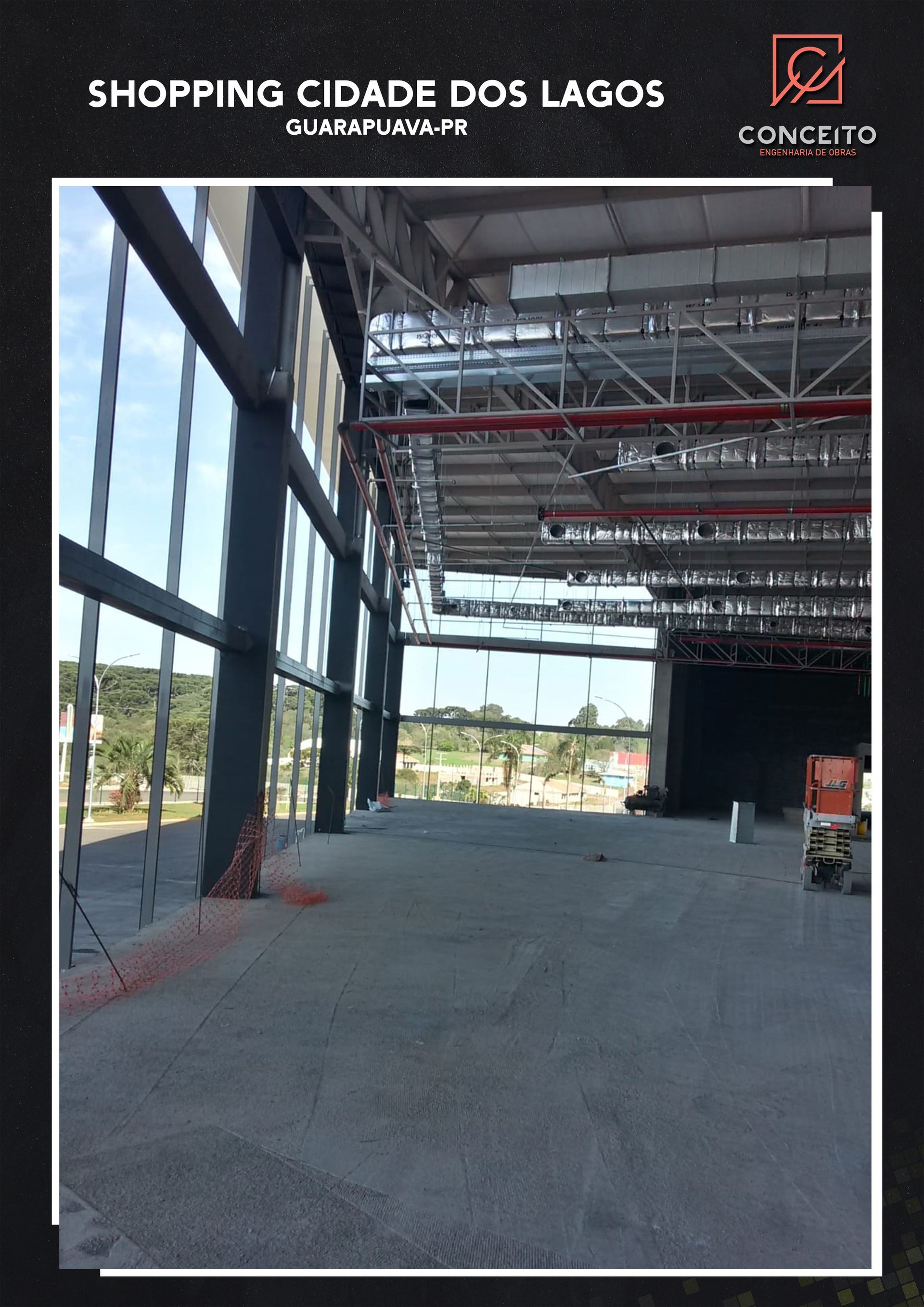 Uma foto de um prédio em construção que diz shopping cidade dos lagos
