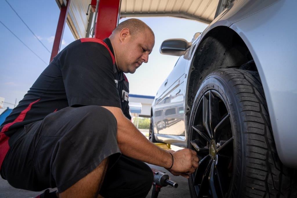 Custom wheels at RGV Tire Pros in Palmview and Mission, TX