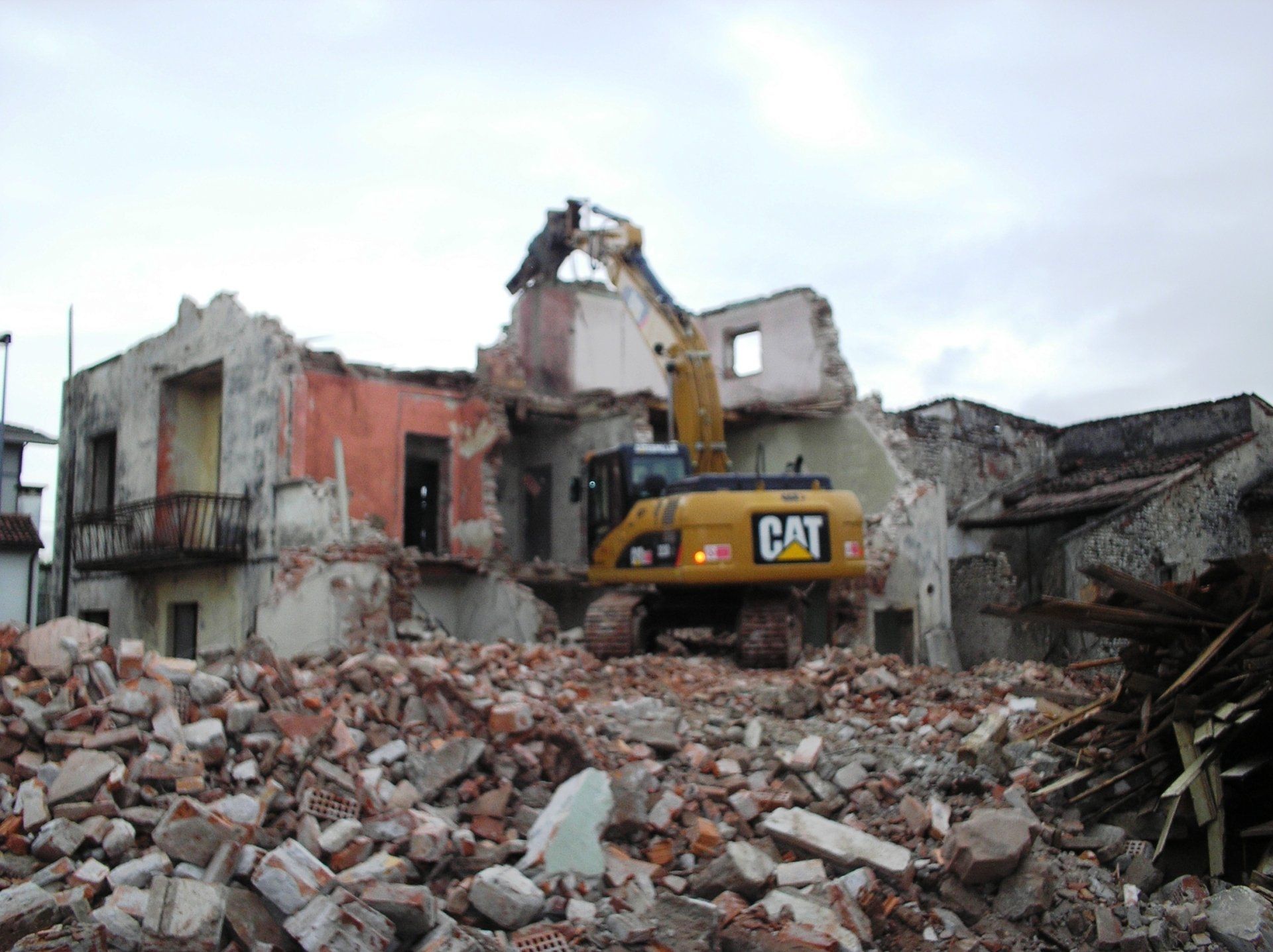 raccolta materiali da demolizione