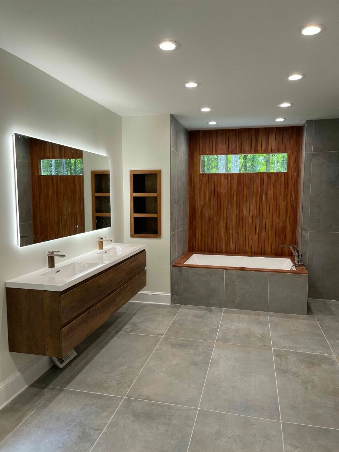 a bathroom remodel done by Renew Kitchen and Bath in Georgia