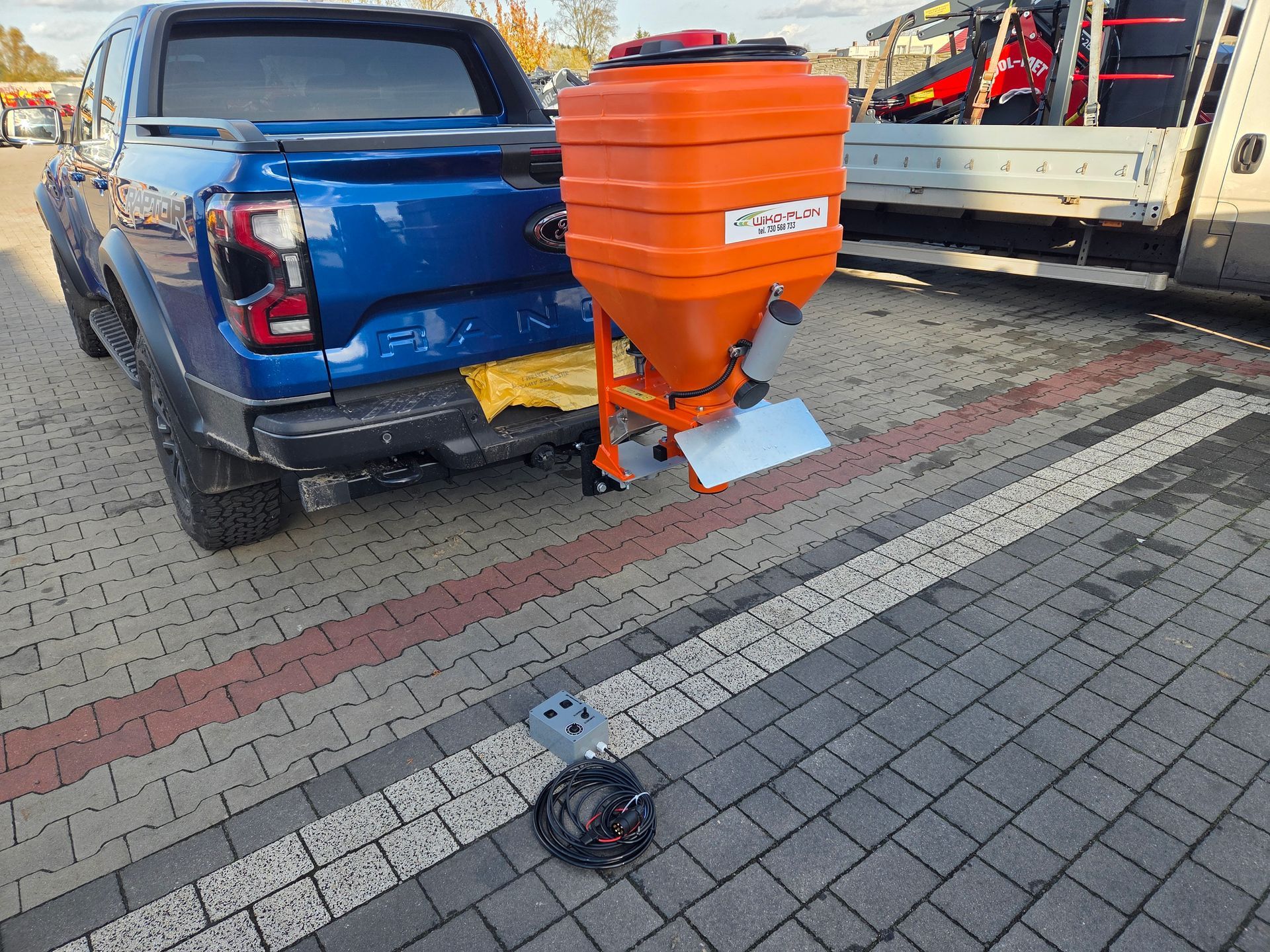 Wiko Plon 110L zoutstrooier met trilmotor, 12V elektrisch, voor winterdienst