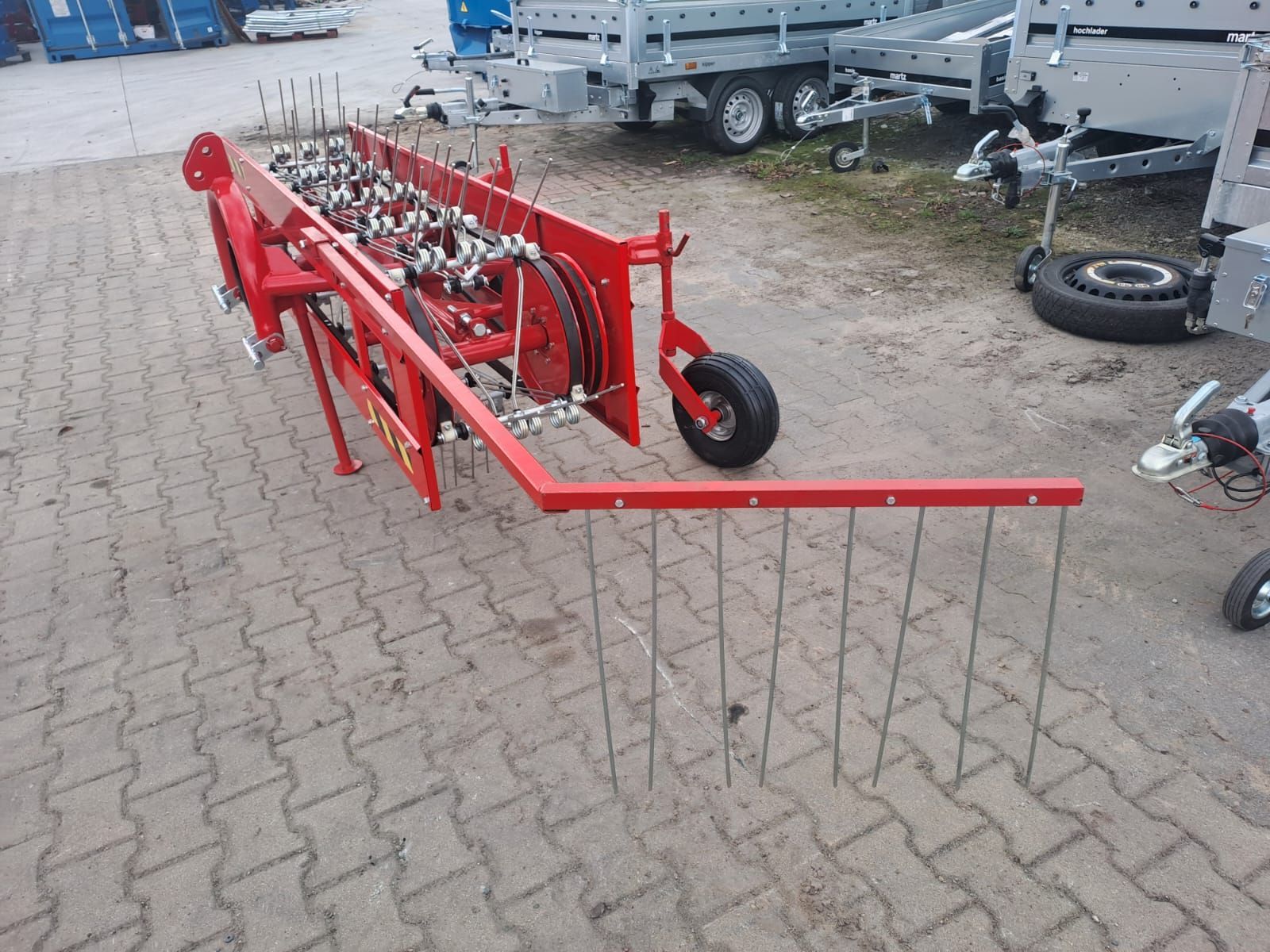 Przetrząsacz i grabiarka 2 w 1 2,8 m