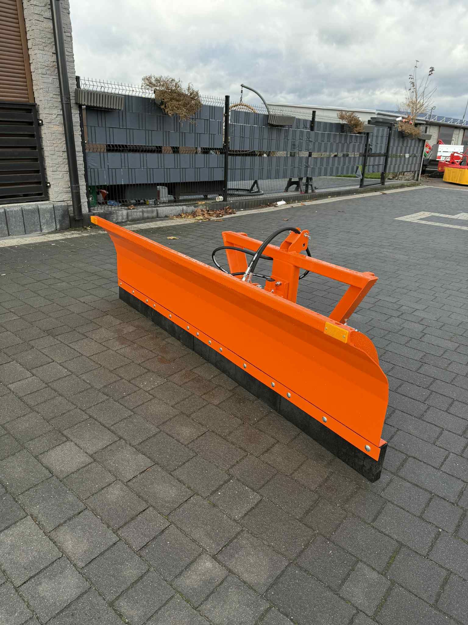 Kopie sneeuwschuiver 150cm hydraulisch verstelbare Euro opname en 3 punt met schokdemping RH