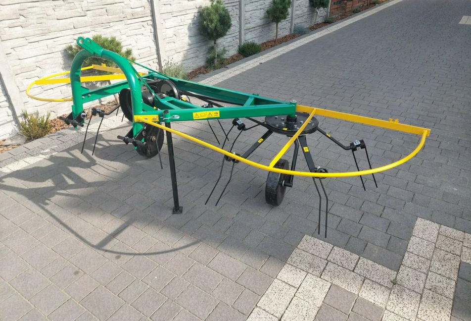 Przetrząsarka siana 270 cm